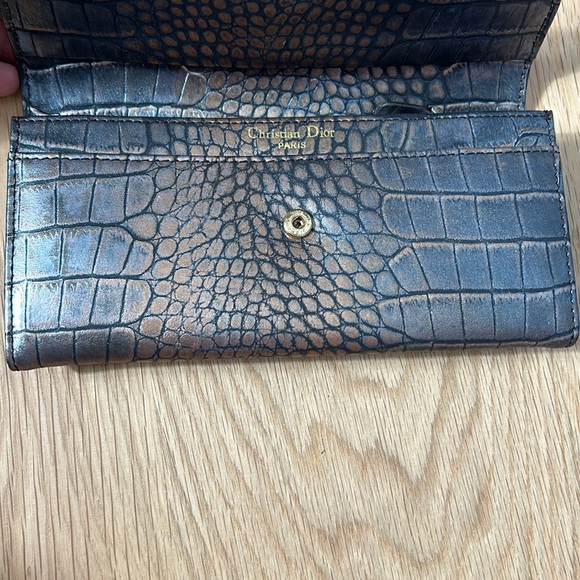 Croc snake style wallet not sure of authenticity - Picture 3 of 13
